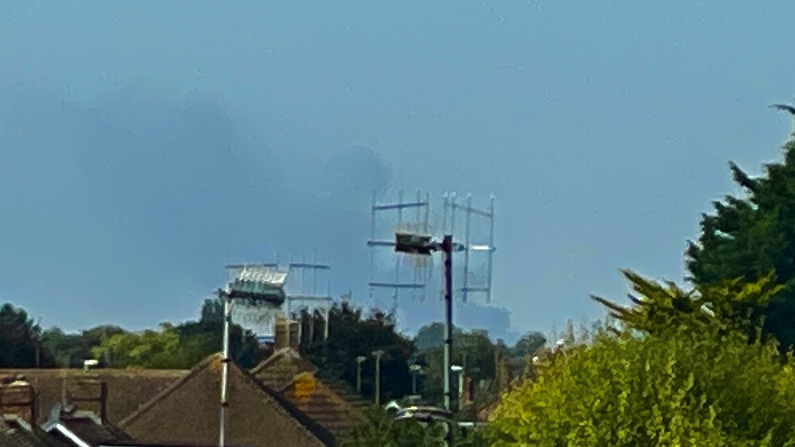 Major Fire Breaks Out at Industrial Unit in Littlehampton