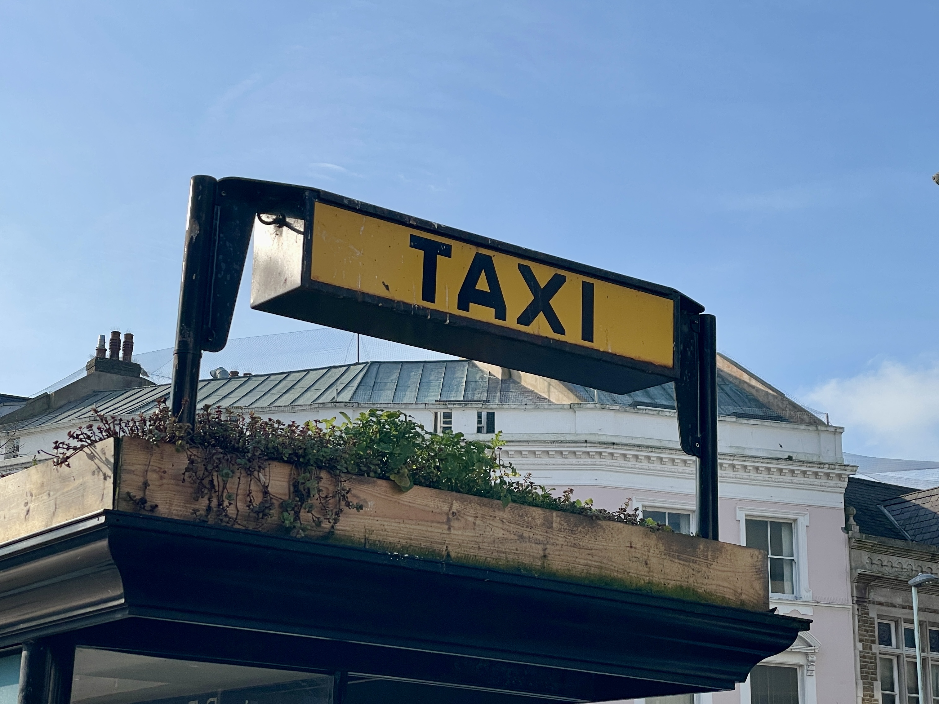 Worthing Taxi Fares Set to Rise Following Council Approval